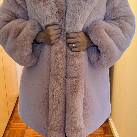 Winter coat - Picture 2 of 2